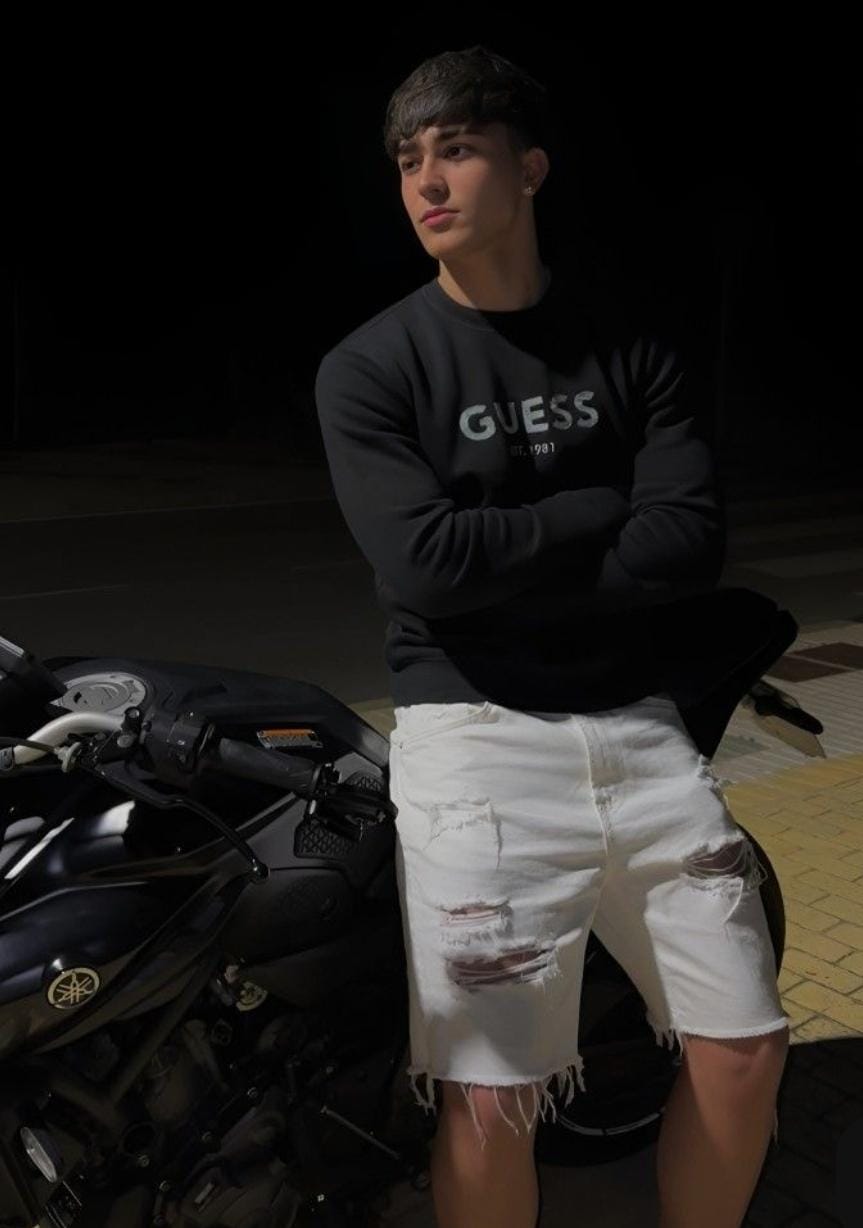 <em>Jonathan Sagrero</em>